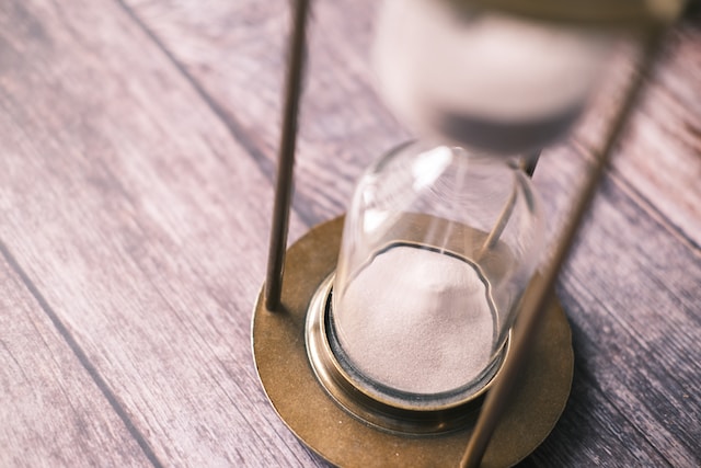 Sand timer.