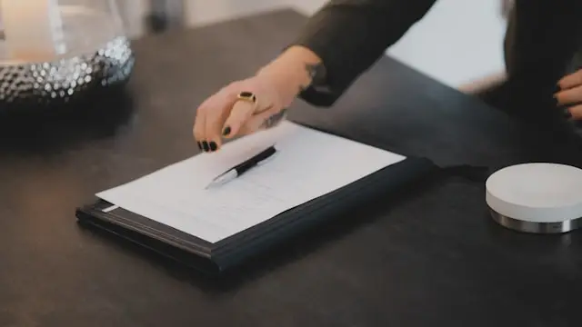 A director signing a director's guarantee contract